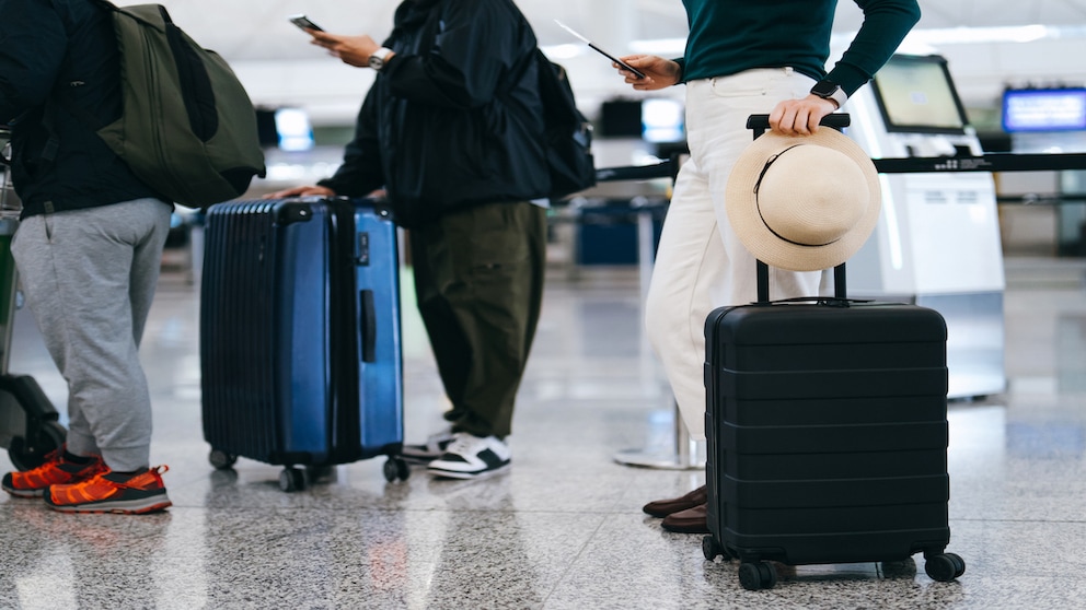 Wer kennt das nicht: Gerade dann, wenn man es eilig hat und das Gate für den gebuchten Flug bald schließt, ist die Schlange vor der Sicherheitskontrolle besonders lang.