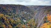 Das Bodetal ist eine spektakuläre Schlucht im Osten Deutschlands und eines der vielen Natur-Highlights, die man auf einer mehrtägigen Tour durch den Harz entdecken kann