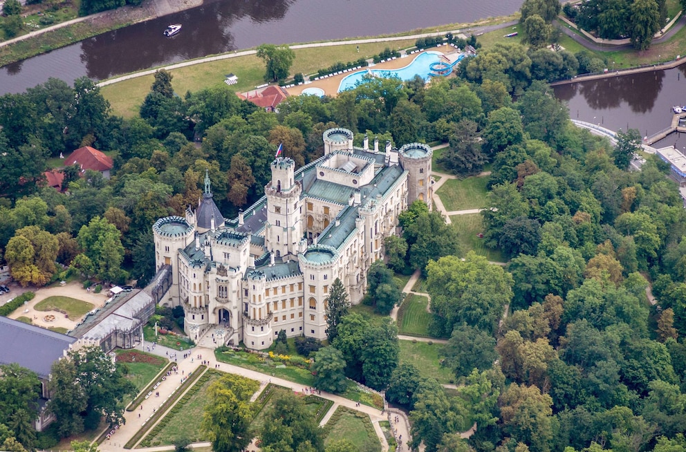 Das Schloss Hluboká (zu Deutsch: Schloss Frauenberg) in Tschechien