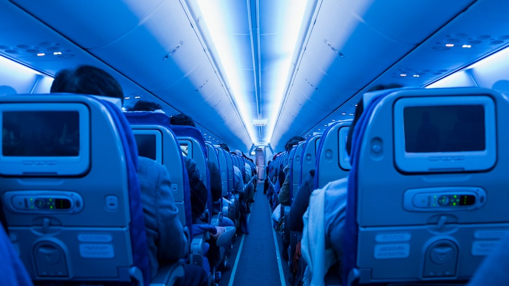 Wo sitzt man im Flugzeug am besten? TRAVELBOOK hat bei Flugbegleitern nachgefragt.
