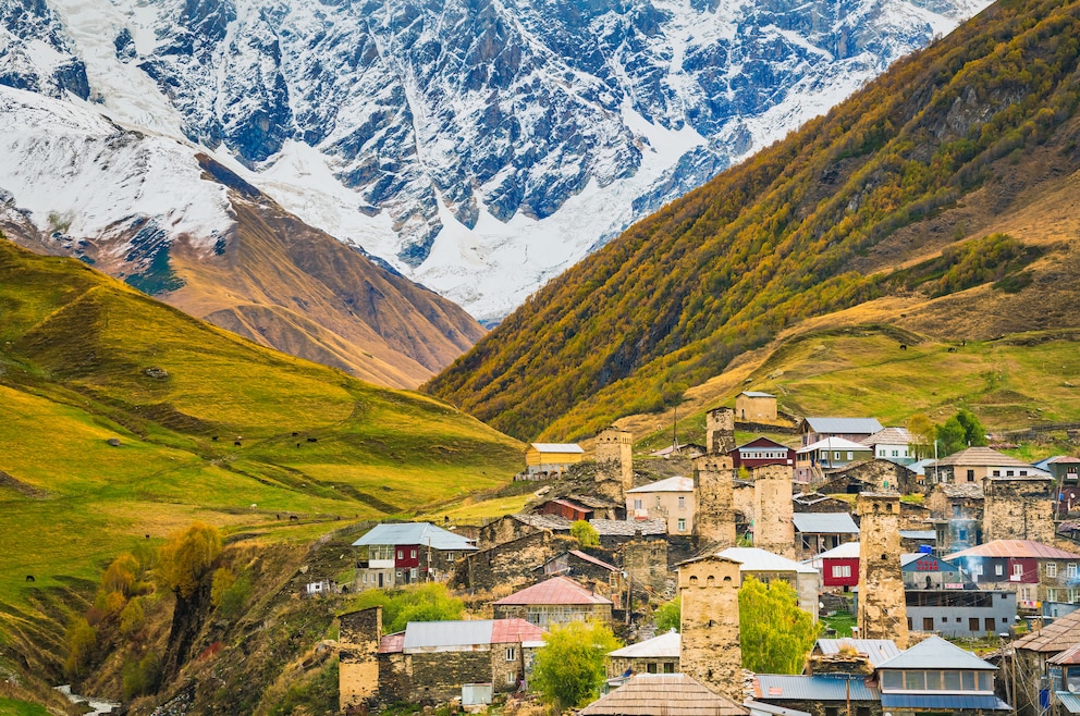 Ushguli ist ein Bergdorf in Georgien