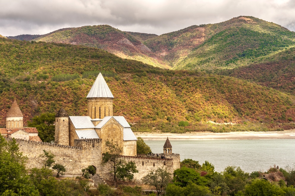 Ananuri-Burg in Georgien