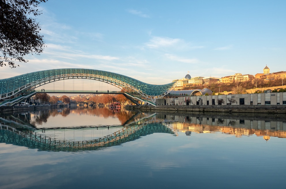 Friedensbrücke in Tiflis 