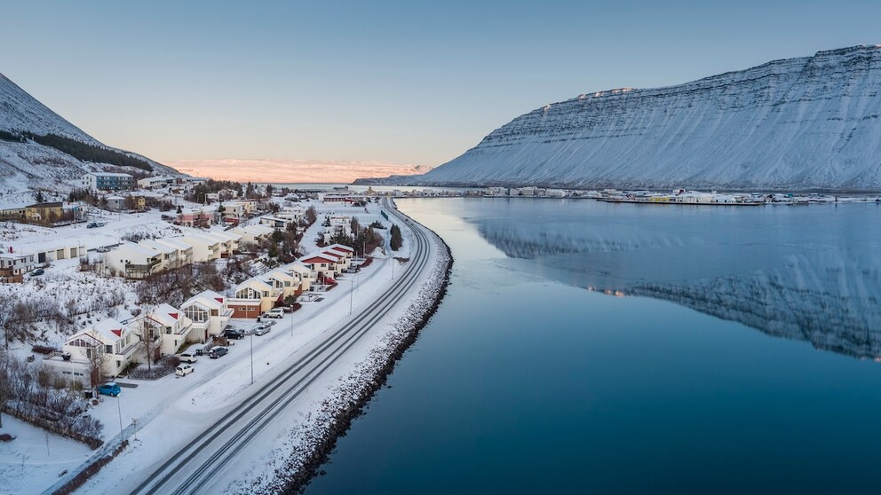 TRAVELBOOK-Autorin Alexandra Cavelius hat einen Roadtrip durch die Westfjorde Islands unternommen und berichtet von ihren persönlichen Highlights
