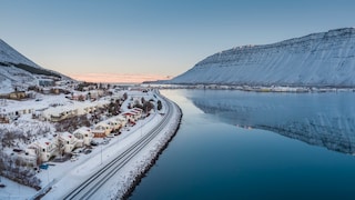 TRAVELBOOK-Autorin Alexandra Cavelius hat einen Roadtrip durch die Westfjorde Islands unternommen und berichtet von ihren persönlichen Highlights