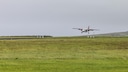 Kaum gestartet, schon wieder im Landeanflug: die Regionalfluggesellschaft Loganair führt den kürzesten Linienflug der Welt durch