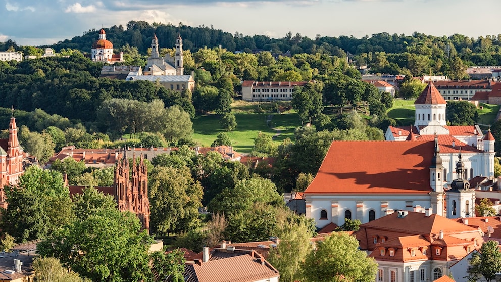 Eines der Top-Reiseziele in Europa überzeugt mit zahlreichen Wäldern, Seen und UNESCO-Welterbestätten