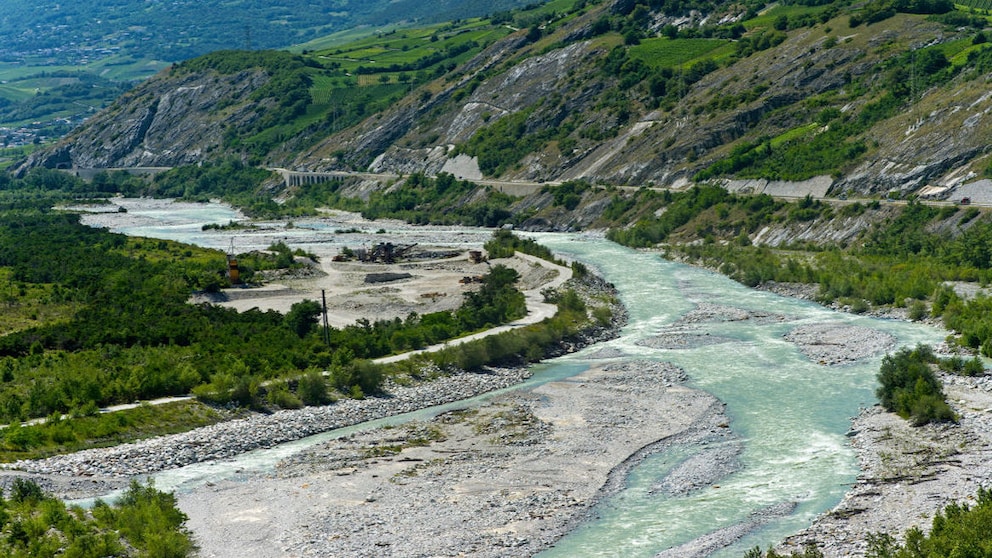 Ein schweizerischer Nationalpark hat sich gegen vier andere in der DACH-Region durchgesetzt. Welcher das ist?