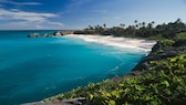 Der Harry Smith Beach liegt in der Bottom Bay auf Barbados und ist das perfekte Ziel für eine Urlaub im Dezember