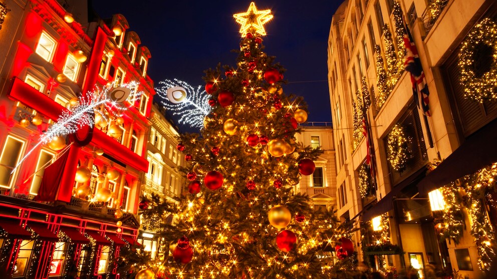 Einige Orte wie London geben sich zur Weihnachtszeit besonders viel Mühe, festliche Gefühle aufkommen zu lassen