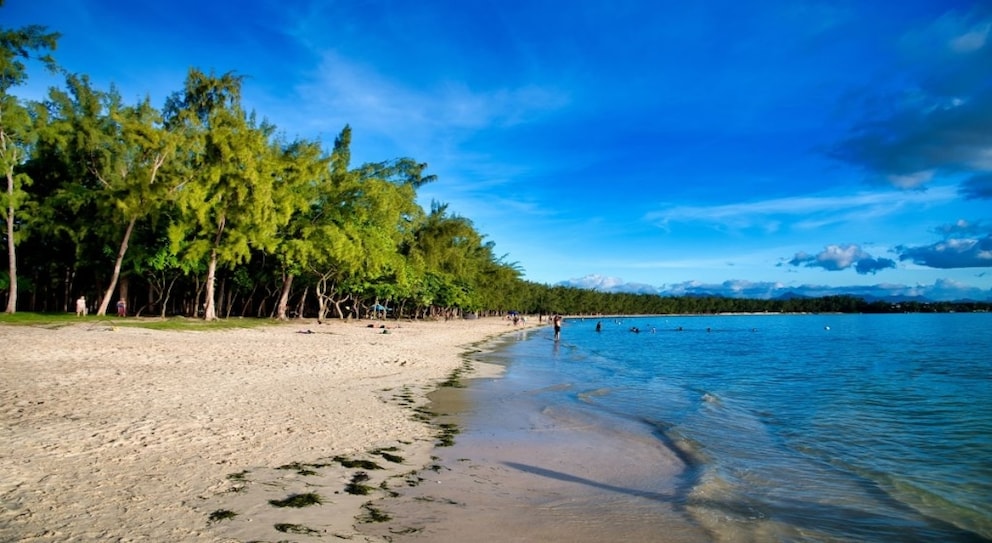 St. Felix Beach in Mauritius is still relatively unknown to many and is therefore a true insider tip