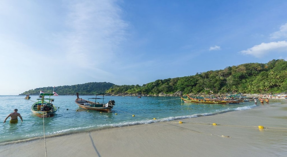 Der Freedom Beach bietet alles, was man von einem schönen Strand in Thailand erwartet