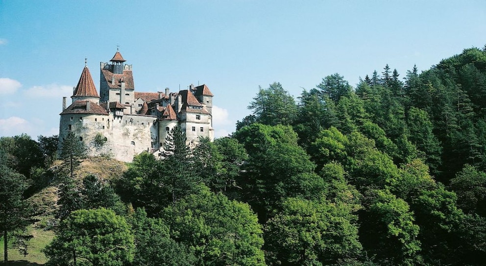 Das Schloss Brandenburg befindet sich im gleichnamigen Dorf und gilt fälschlicherweise als das Dracula-Schloss