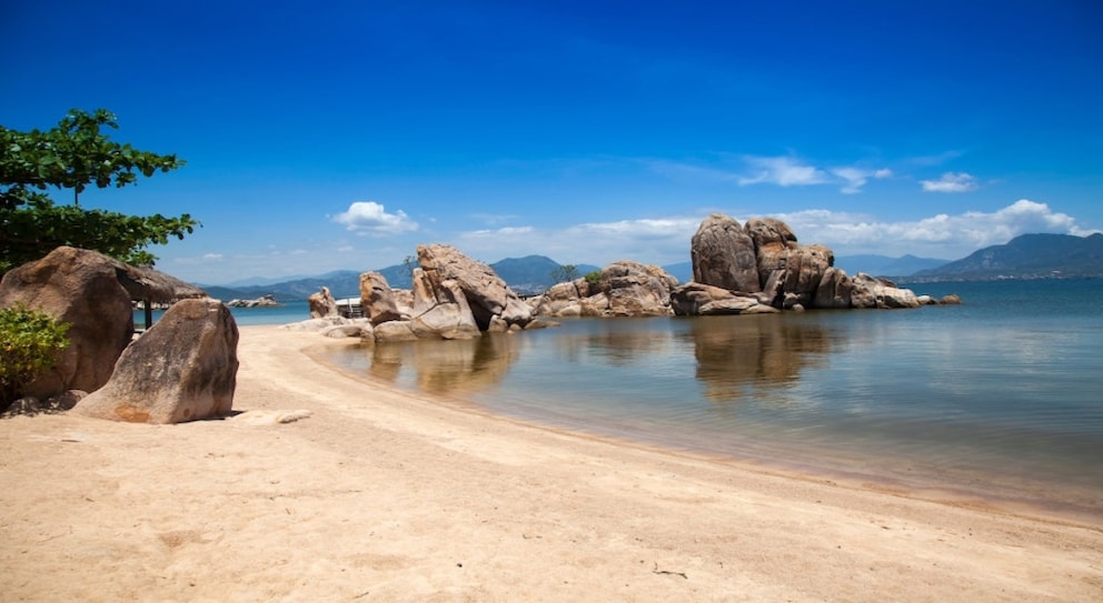 Der Strand Binh Lap befindet sich auf der gleichnamigen Halbinsel in der Bucht Cam Ranh