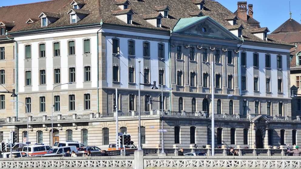 In diesem Gebäude verbirgt sich die bei Touristen beliebte „Blüemlihalle“