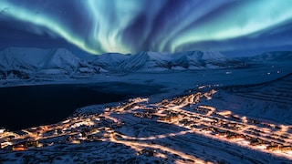 Auf der Welt gibt es einige Orte, an denen für mehrere Wochen die Sonne nicht aufgeht – so unter anderem auch in Longyearbyen