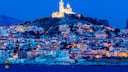 Die Kirche Notre-Dame de la Garde thront hoch über der Stadt Marseille