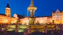 Der zentrale Markplatz von Budweis im Abendlicht