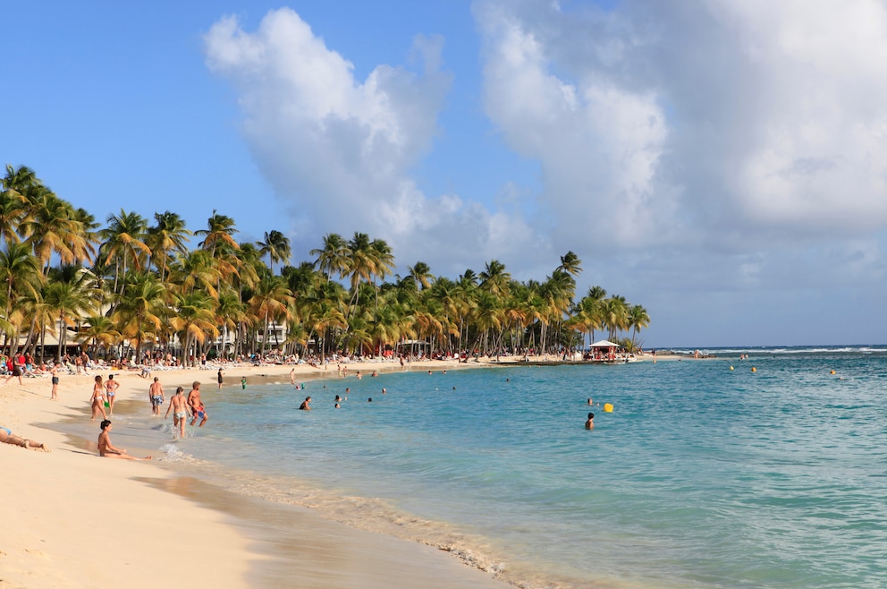 4. Sainte-Anne – der Badeort im Süden von Grande-Terre ist bei Urlaubern besonders für seine traumhaften Strände beliebt