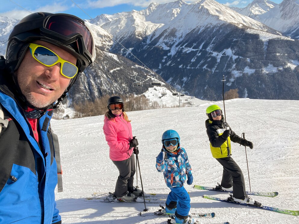 Auch Reisen in Skigebiete stehen bei Kindern hoch im Kurs