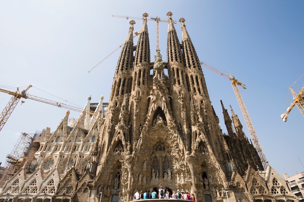 Nicht mehr das Ulmer Münster, sondern die Sagrada Família hat bald den höchsten Kirchturm der Welt