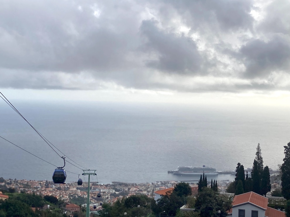 Blick von Monte auf Funchal