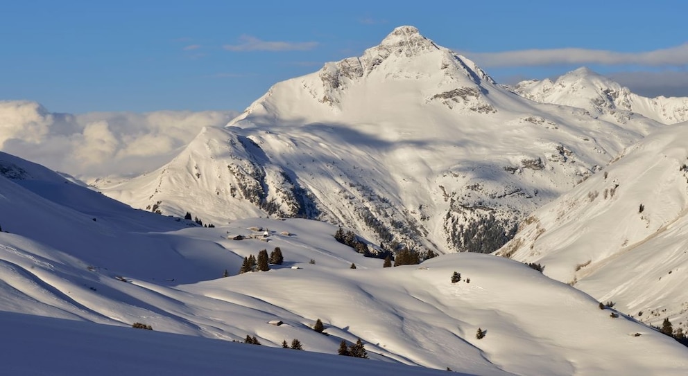 Der Arlberg liegt im österreichischen Tirol und verspricht wegen seiner Höhenlage im Februar viel Schnee