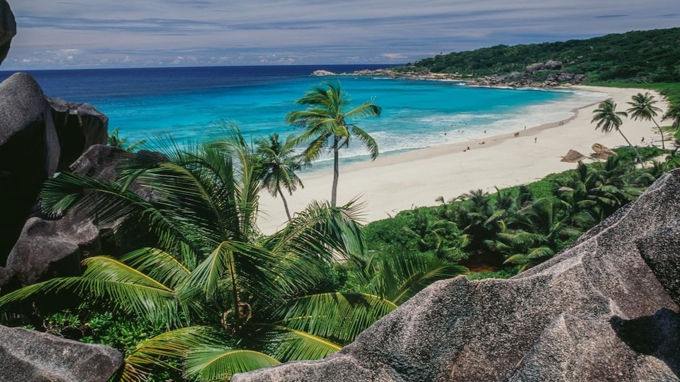 Der Strand Source d'Argent ist ein echter Geheimtipp unter den Reisezielen für einen Urlaub im März