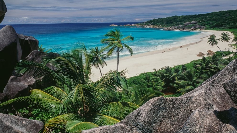 Der Strand Source d'Argent ist ein echter Geheimtipp unter den Reisezielen für einen Urlaub im März