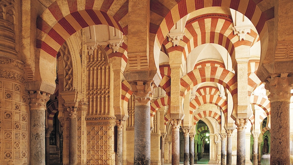 Mezquita von Córdoba: Das vermeintlich schönste Monument Spaniens vereint islamische und christliche Architektur