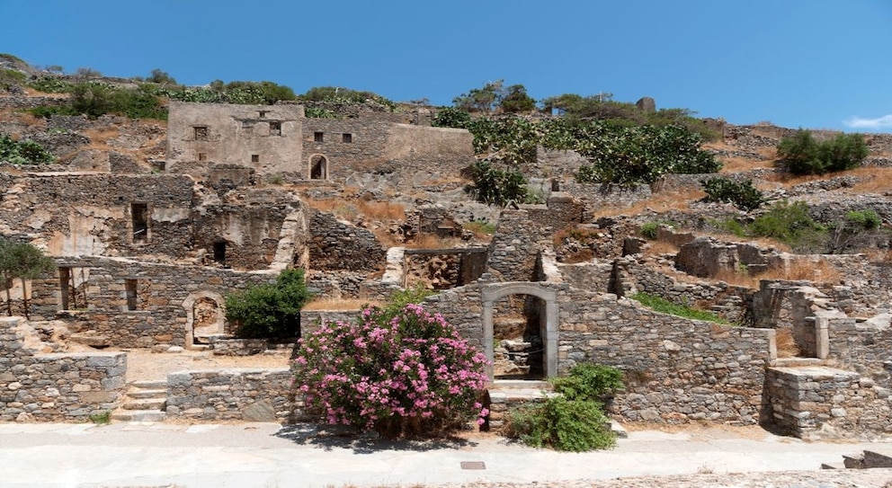 In diesen Häusern lebten die Menschen, die nach Spinalonga verschleppt wurden