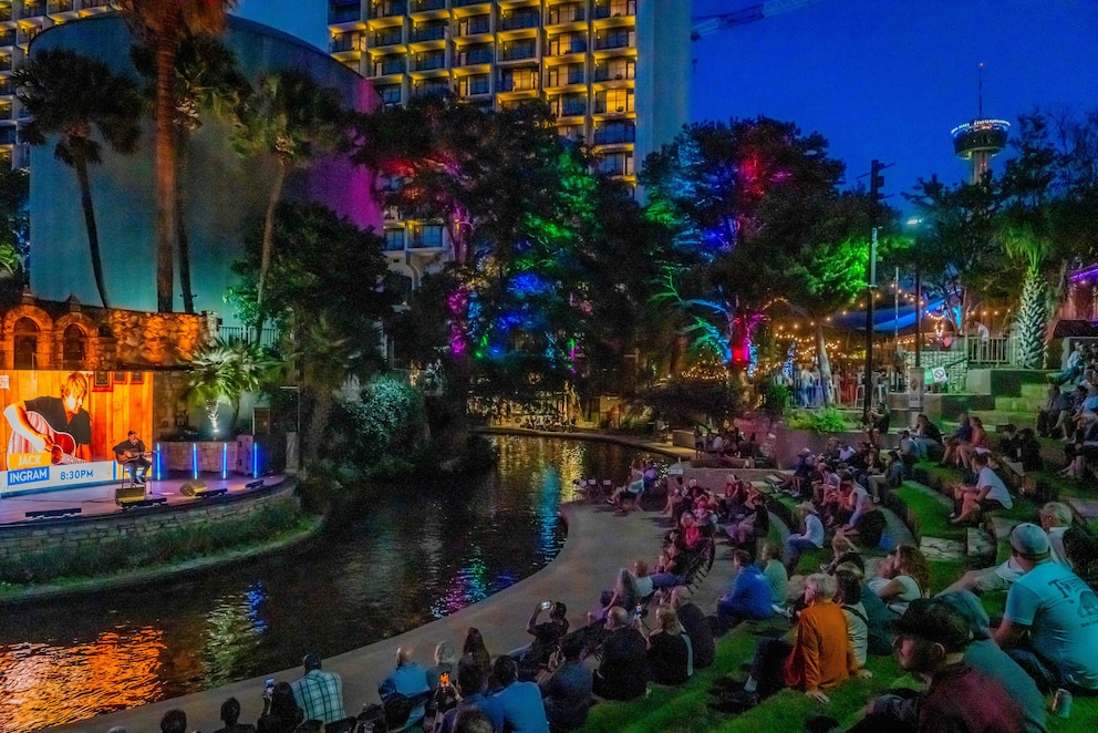 Wenn es dunkel wird in San Antonio, entfaltet der River Walk seine ganze Pracht