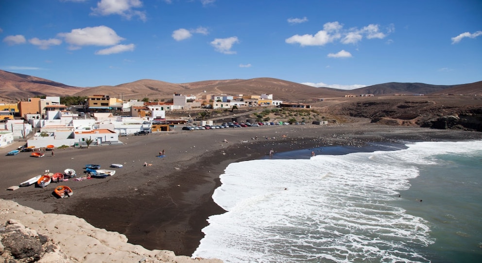 Einer der schönsten Strände auf Fuerteventura ist definitiv der Playa Ajuy im gleichnamigen Dorf