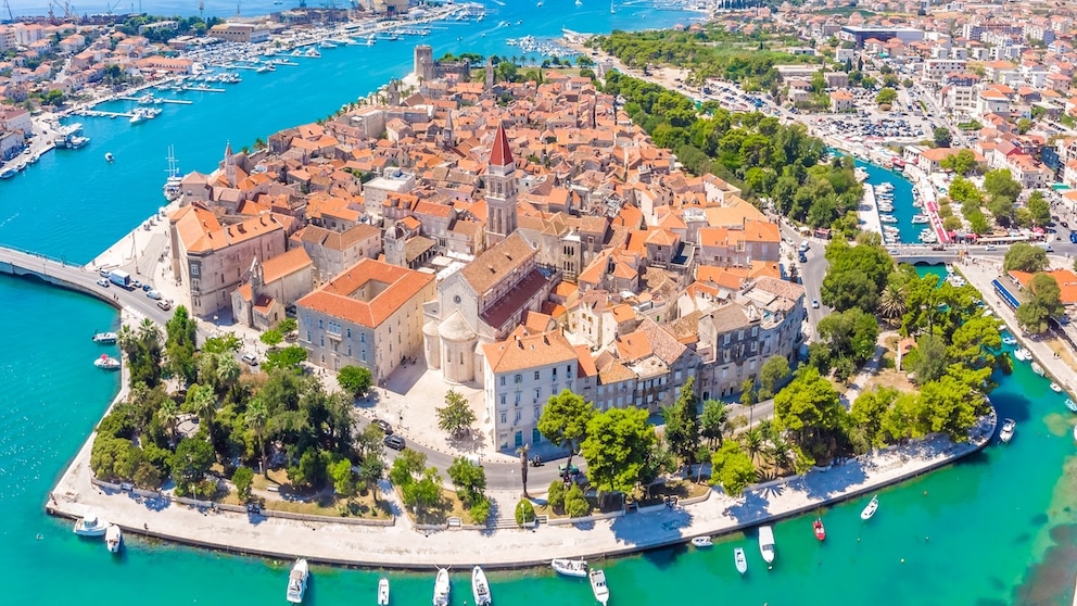 Wunderschön, aber deutlich weniger überlaufen als Dubrovnik: die kroatische Stadt Trogir