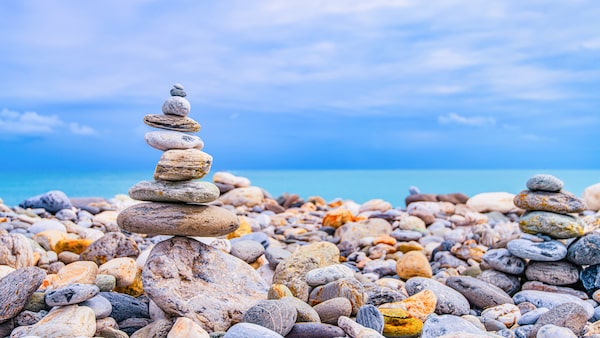 Im Urlaub Steintürme bauen? Nicht unbedingt die beste Idee...
