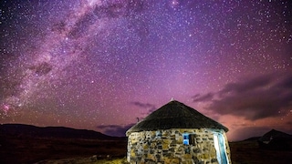 Bei einer Lage von mindestens 1400 Metern über dem Meeresspiegel nennt man Lesotho auch das „Königreich im Himmel“