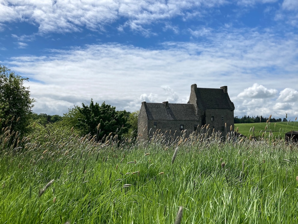 Midhope Castle ist nicht weit von Edinburgh entfernt
