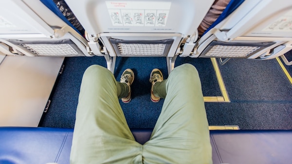 Tipps für einen angenehmen Flug auf dem Mittelsitz
