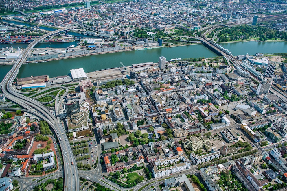 Blick auf Ludwigshafen