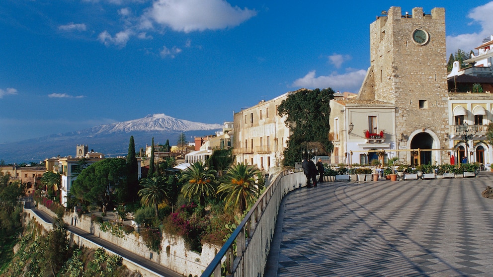 Von Taormina aus hat man einen fantastischen Blick auf den Vulkan Ätna