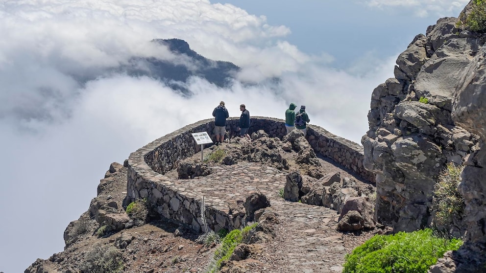 Der Blick vom Mirador del Espigón del Roque auf La Palma ist wahrhaft einzigartig
