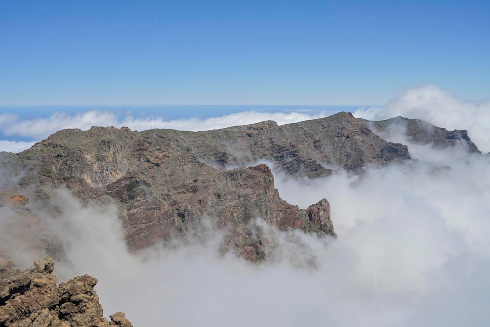 Pico de la Cruz is more than 2,300 meters above sea level
