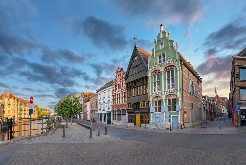Häuserwand in Mechelen