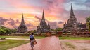 Thailand mit drei T&uuml;rmen im Hintergrund