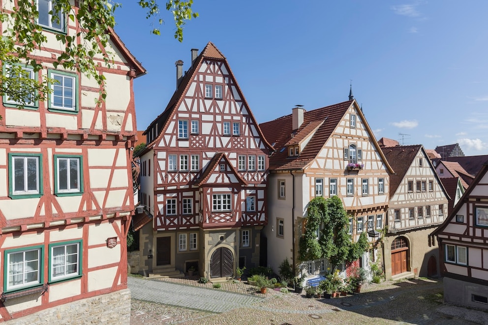 Romantische Gassen, alte Fachwerkh&auml;user: Die Altstadt von Bad Wimpfen l&auml;dt zum Verweilen ein