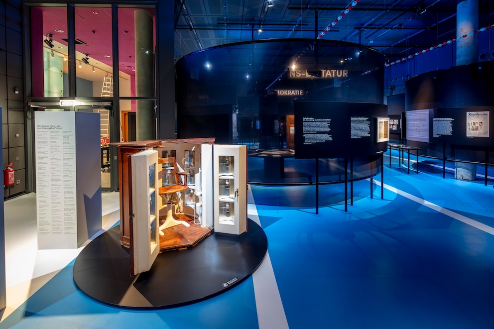 FKK-Ausstellung Stuttgart