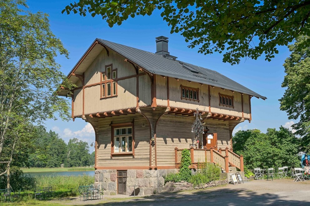 Over 80 traditional wooden buildings can be discovered on Seurasaari