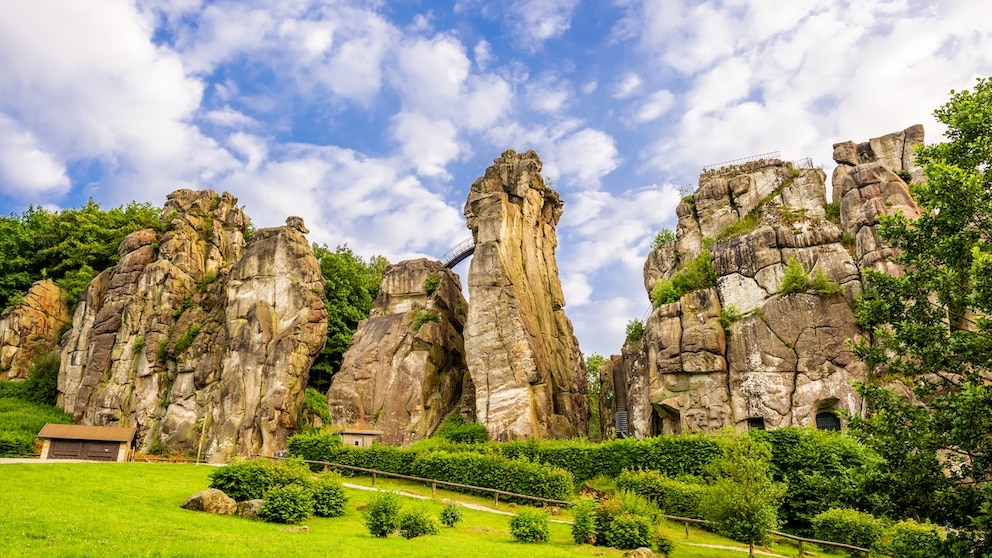 Die Externsteine entstanden vor 80 Millionen Jahren und sind bis heute voller Mythen