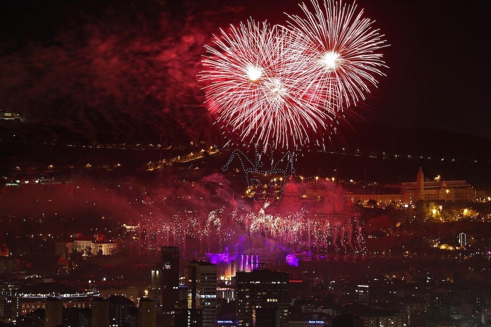 At Montjuïc in Barcelona, drones and rockets dance over the skyline – a visual spectacle