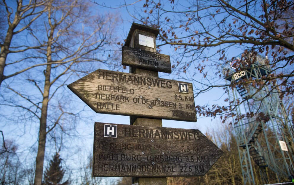 The Hermannsweg is a 156-kilometer ridge trail over the crest of the Teutoburg Forest